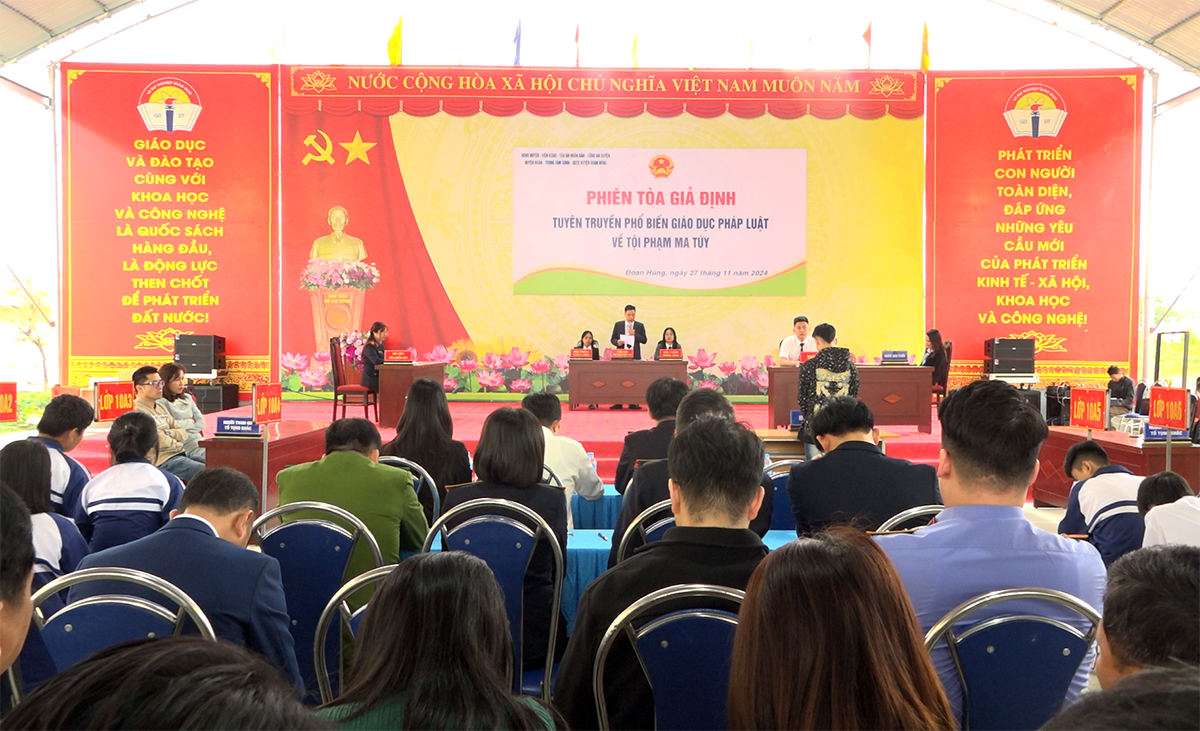 Phiên tòa giả định tuyên truyền phổ biến giáo dục pháp luật về tội phạm ma túy